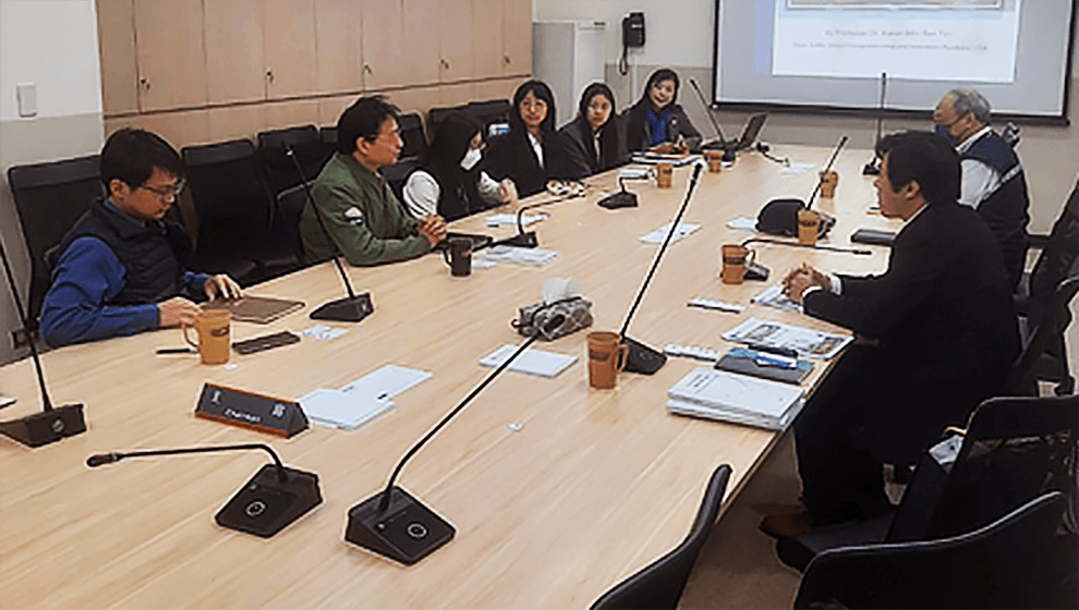 政大產學合作交流會(王執行長及顏敏仁教授)